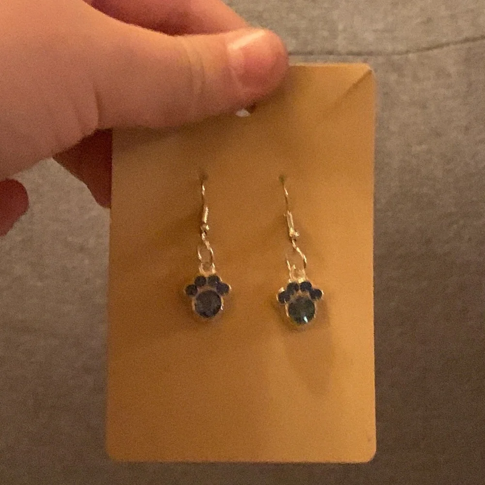Earrings - Picture 2 of 2